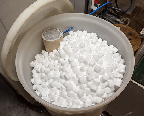 Water Softener System Installation Bloomfield Hills | 24/7 Response! - water-softener-1